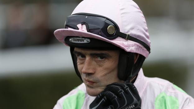 Injured Walsh out of Grand National