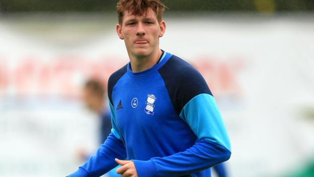 Blues loan Harriers old boy to Grimsby