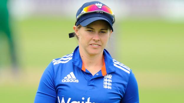 Tammy Beaumont: England batter replaces Charlotte Edwards as Kent captain
