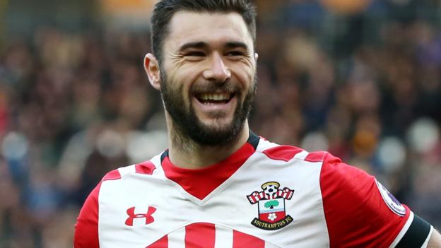 Charlie Austin: Poole Town receive support from former striker in bid to avoid demotion