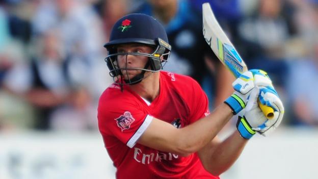 Jos Buttler: England and Lancashire wicketkeeper breaks thumb