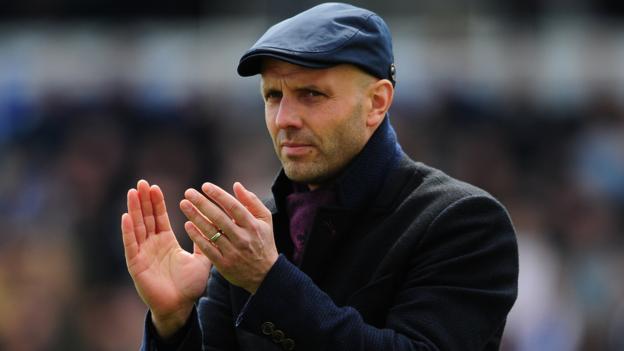 Paul Tisdale: Exeter City players unaffected by contract talk, says ... - BBC News