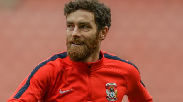 Romain Vincelot: Bradford sign Coventry City midfielder