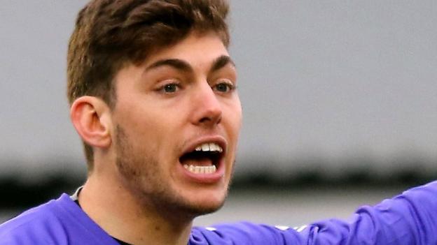 Brendan Moore: Rochdale sign Torquay United goalkeeper