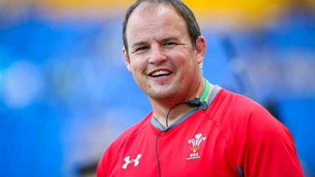 Wales Sevens coach Gareth Williams replaces Danny Wilson on tour - BBC Sport