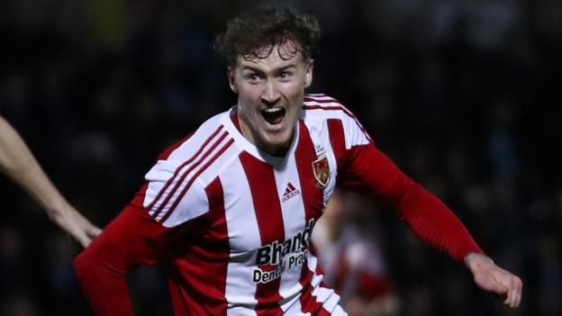 Dan Scarr: Birmingham City sign defender from non-league neighbours Stourbridge
