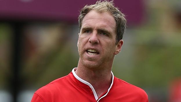 Keith Lowe: Macclesfield Town sign ex-Wolves and Burnley defender