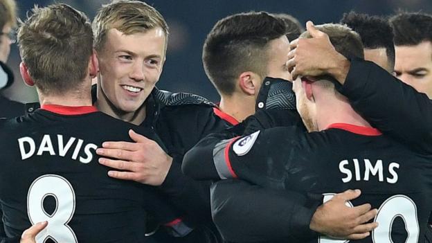 Saints knock out Liverpool to reach final