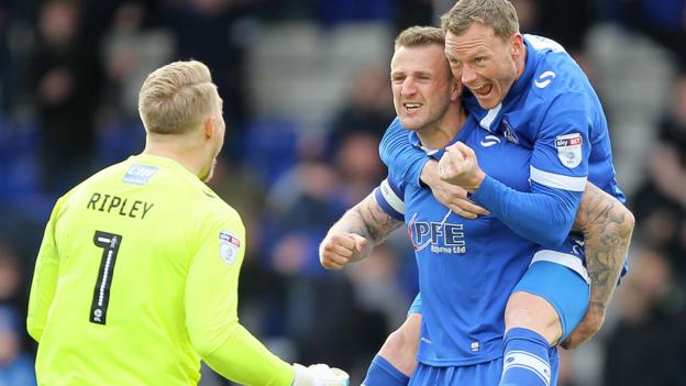 Oldham Athletic 1-0 Bolton Wanderers