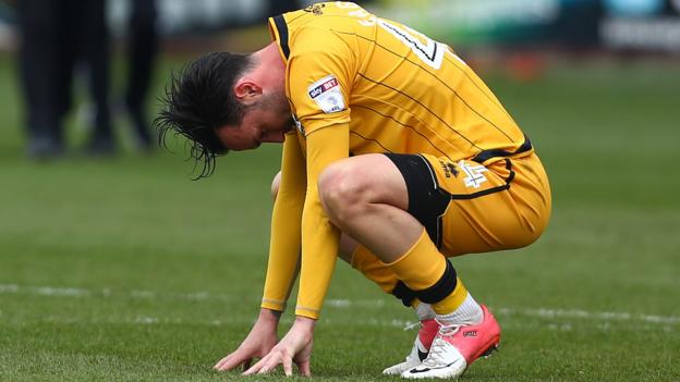 Fleetwood have to settle for play-off spot
