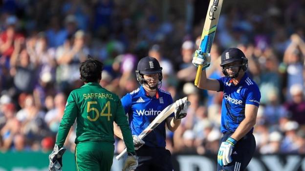 England v Pakistan: England rack up world-record ODI score
