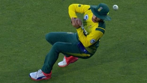 'He had about three days to think about it' - watch Behardien's embarrassing spill from Hales