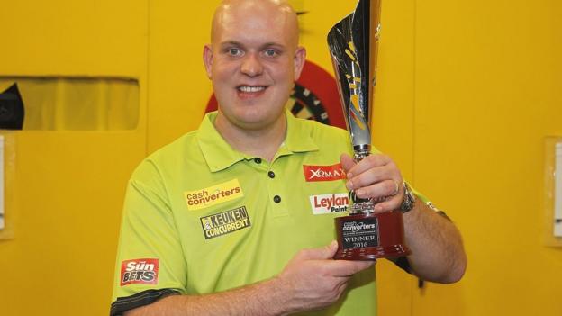 Michael van Gerwen retains Players Championship title in Minehead