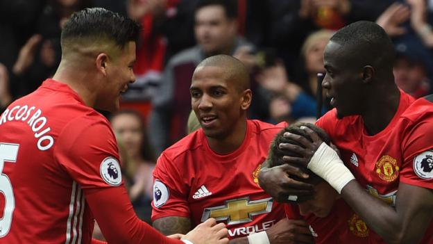 Man Utd 2-0 Chelsea: Jose Mourinho says his side 'controlled' Chelsea