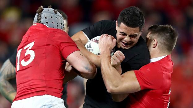 New Zealand 30-15 Lions: Tourists need to be more physical - Warren Gatland