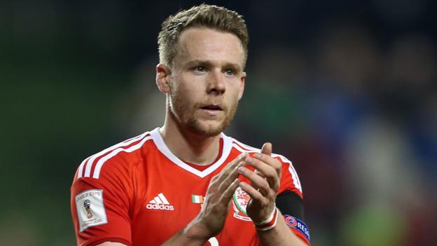 World Cup qualifiers: Wales can win in Serbia, says Chris Gunter - BBC Sport