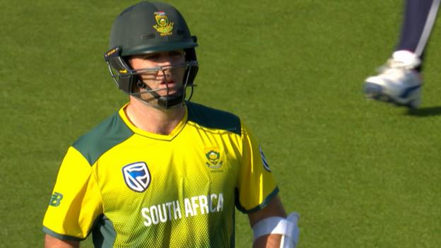 England v South Africa: David Willey bowls JJ Smuts for a golden duck
