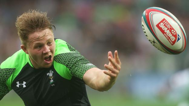 Scarlets' flanker James Davies approached over Olympics - BBC Sport