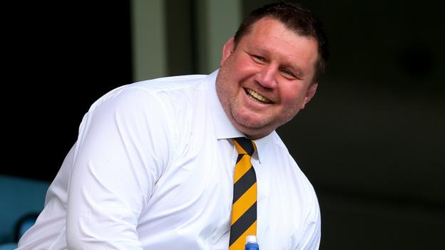 Wasps sign Woolstencroft and Garratt