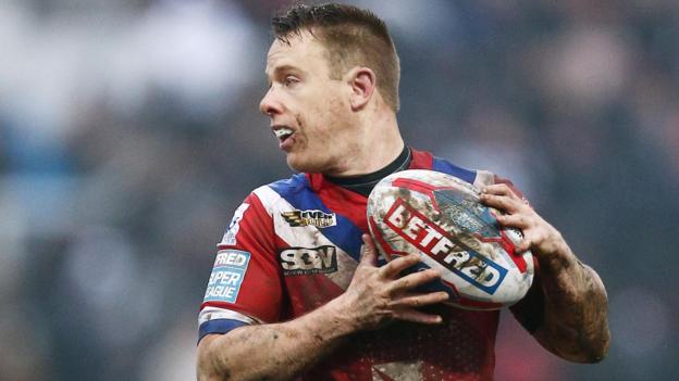 Super League: Wakefield Trinity 24-22 Salford Red Devils
