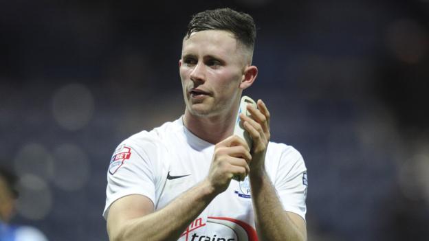Browne signs new Preston contract