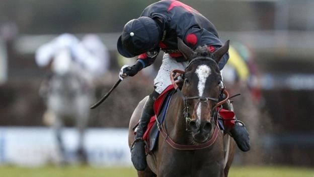 One For Arthur wins Classic Chase at Warwick for Lucinda Russell ... - BBC Sport