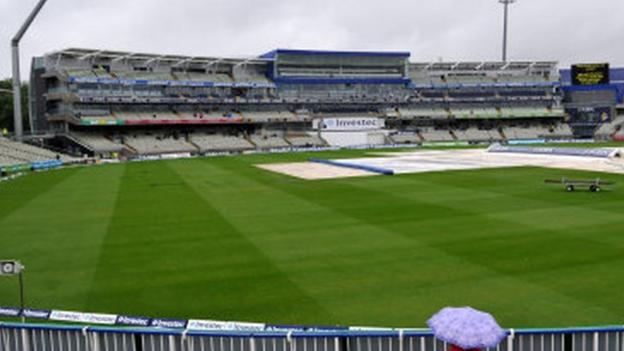 Warwickshire-Somerset abandoned as draw