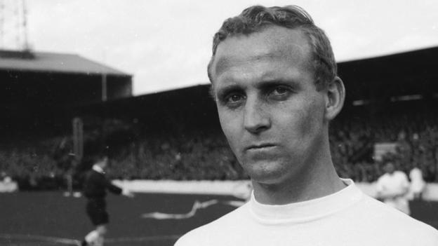 Former Everton forward Young dies