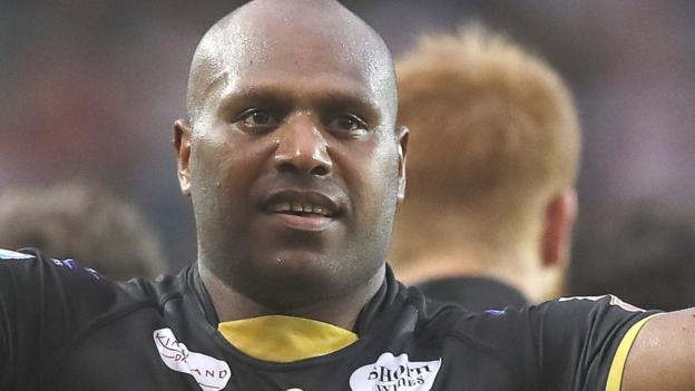 Robert Lui: Salford Red Devils half-back signs contract extension