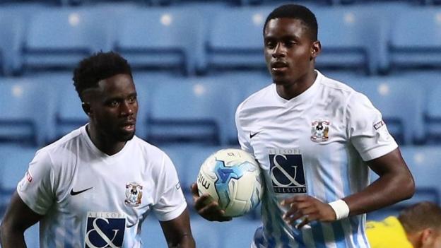 Andre Wright: Yeovil Town sign West Bromwich striker on loan