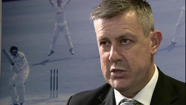 Ashley Giles: Former England spinner returns to Warwickshire in new management role