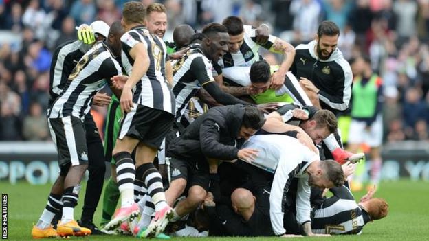 Newcastle players