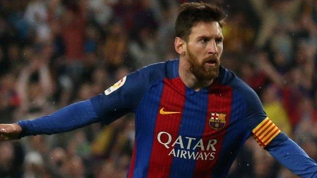Barcelona win to keep pressure on Real