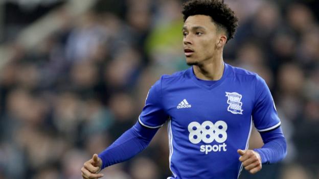 Birmingham City: Josh Dacres-Cogley signs new Blues contract until June 2020