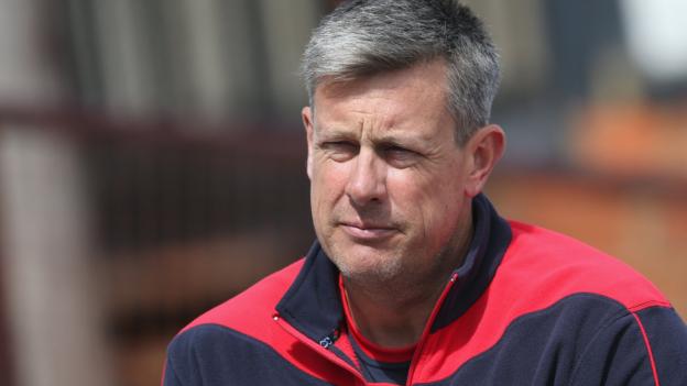Ashley Giles: Lancashire head coach critical of Yorkshire performance