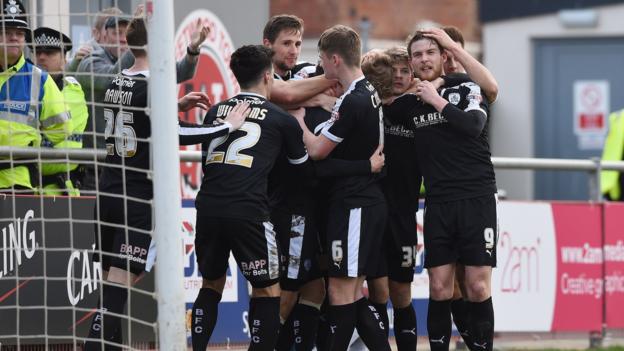 Fleetwood Town 0-2 Barnsley