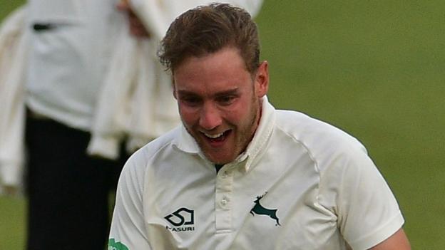 Nottinghamshire v Sussex: Visitors lose 17 wickets in the day to suffer innings defeat