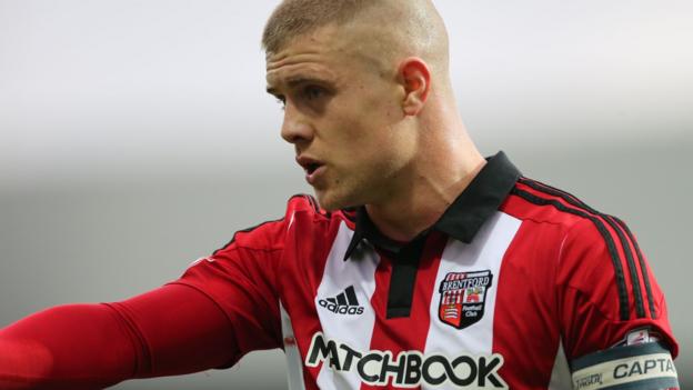 Jake Bidwell: QPR sign left-back from rivals Brentford