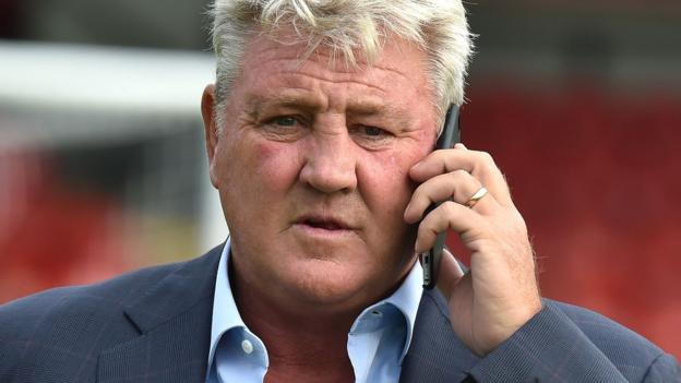 Steve Bruce: Aston Villa hold talks with former Hull City manager