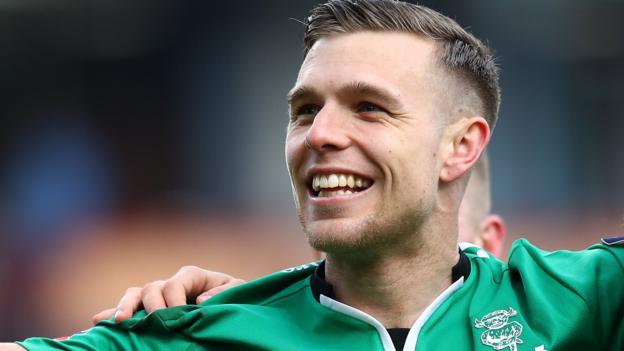 Jack Muldoon: AFC Fylde sign ex-Lincoln City striker