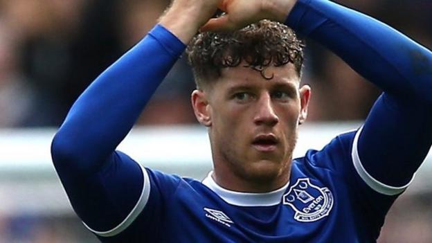 Everton 3-1 Burnley: Koeman praises 'focused' Barkley