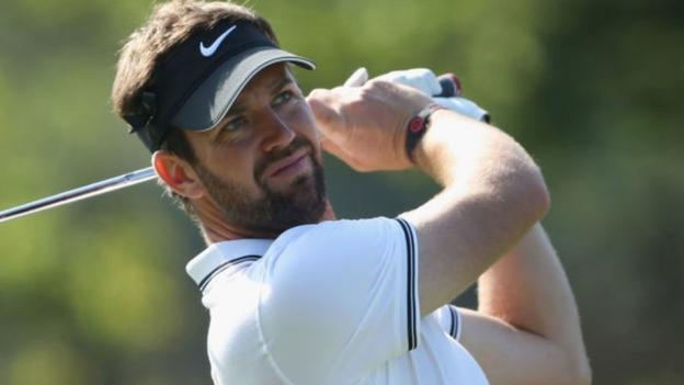 PGA Championship: Scotland's Scott Jamieson one off Wentworth lead - BBC Sport