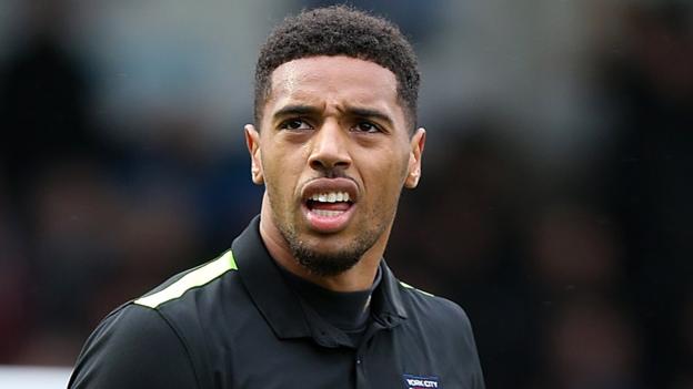 Morecambe sign striker Vadaine Oliver from York City