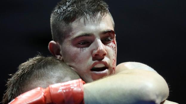 European Championships: Ireland's Ward wins light heavyweight gold