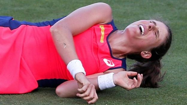 Eastbourne 2017: Johanna Konta injury scare after heavy fall