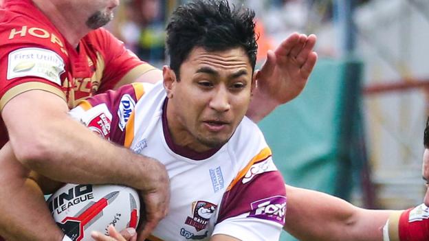 Super League: Catalans Dragons v Leigh Centurions