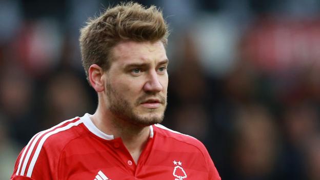 Nicklas Bendtner: Nottingham Forest striker joins Rosenborg