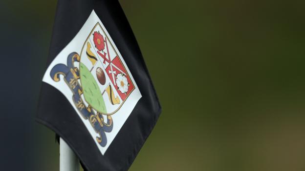 Craig Ross: Barnet sign goalkeeper Ross after Macclesfield exit