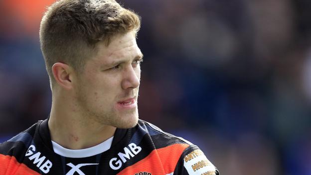 Ryan Hampshire: Leigh Centurions sign Wigan Warriors back