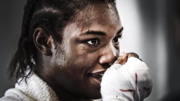 Claressa Shields: From poverty & abuse to boxing greatness - BBC News